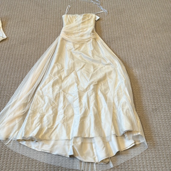 Vera Wang Taffeta Gown size 8 NWT - Picture 4 of 9